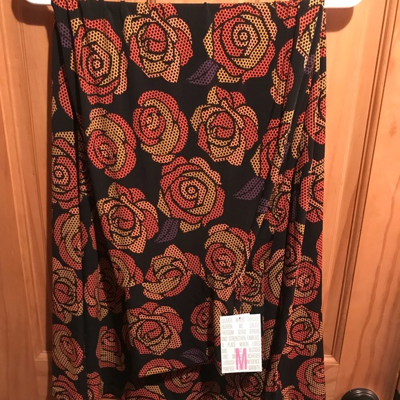 LuLaRoe Dresses & Skirts - NWT M LLR “Disney” Yellow Roses Printed Maxi